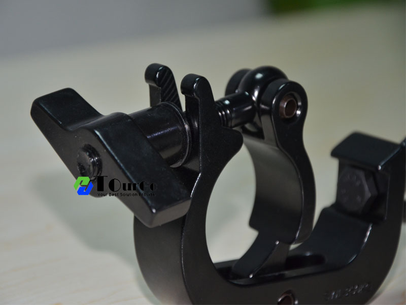 black lighting clamps
